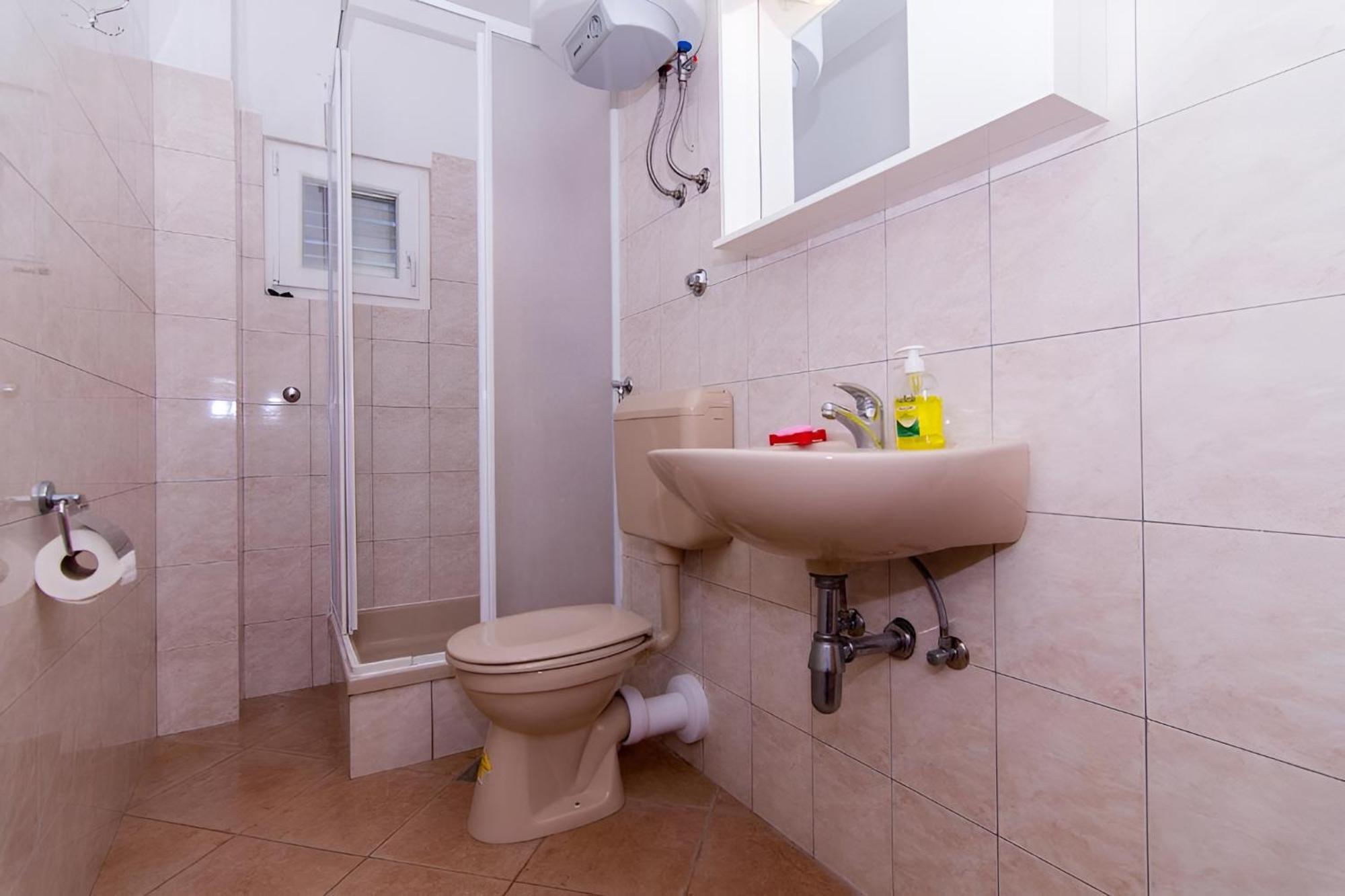 Holidays Apartments Slanada With Terrace And Sea View, Near The Beach & Town Trogir, Free Parking, Quiet Place On Peninsula Ciovo Esterno foto